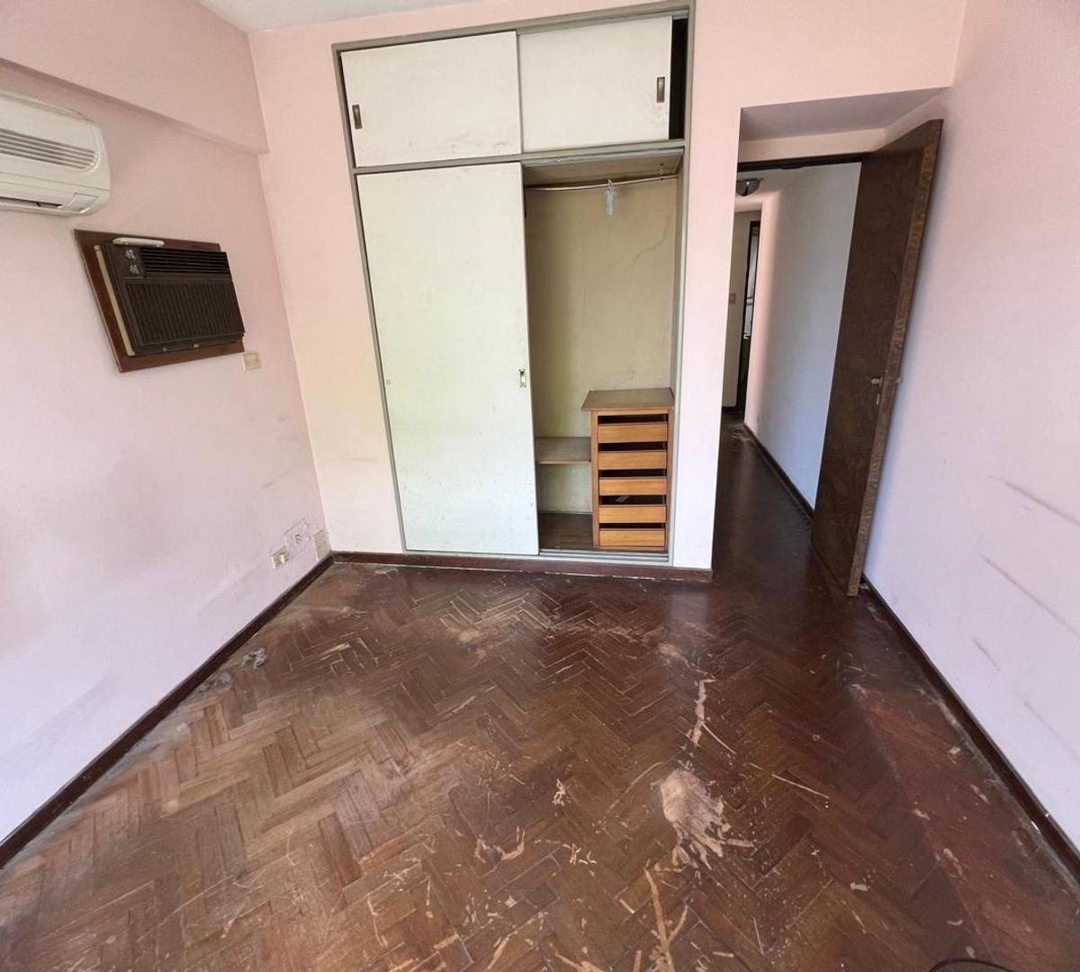 Semipiso 4 Ambientes con Dos Patios y Cochera 2
