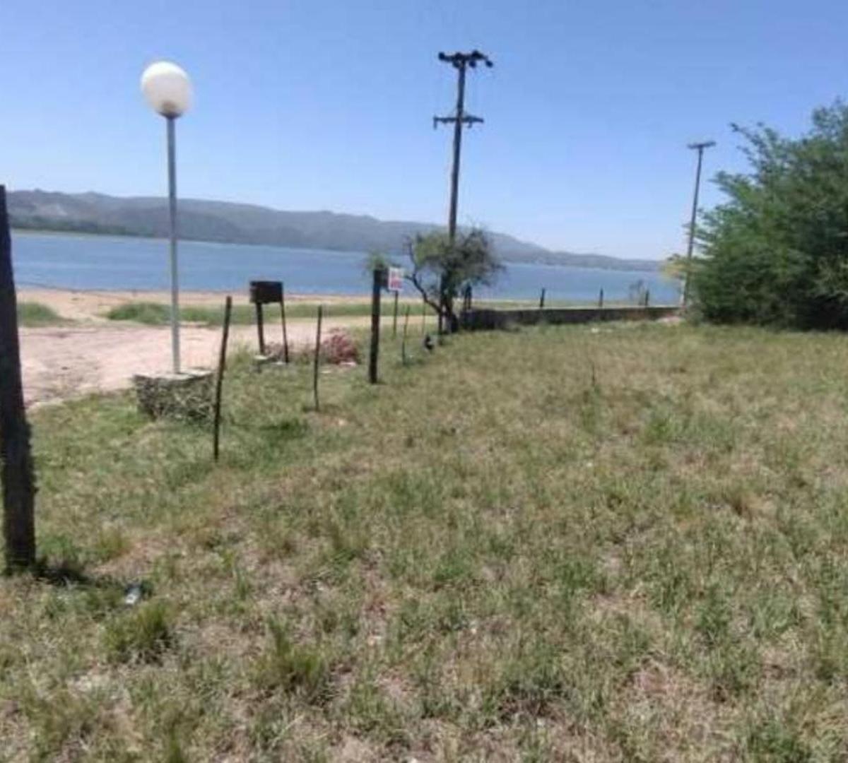 Terreno Frente Al Lago de 33x40 Totales1300 m² 2