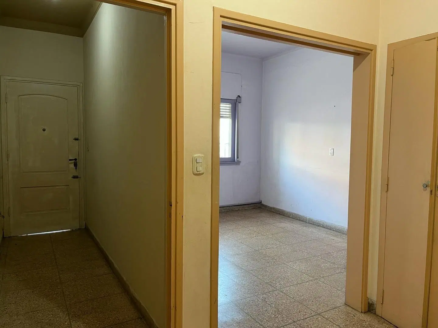 Casa de 4 ambientes con fondo y terraza 5