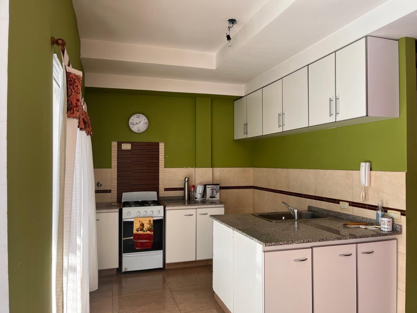 Foto de Departamento 4amb, 96m2, con 2 baños, excelente ubicación !, imagen 3