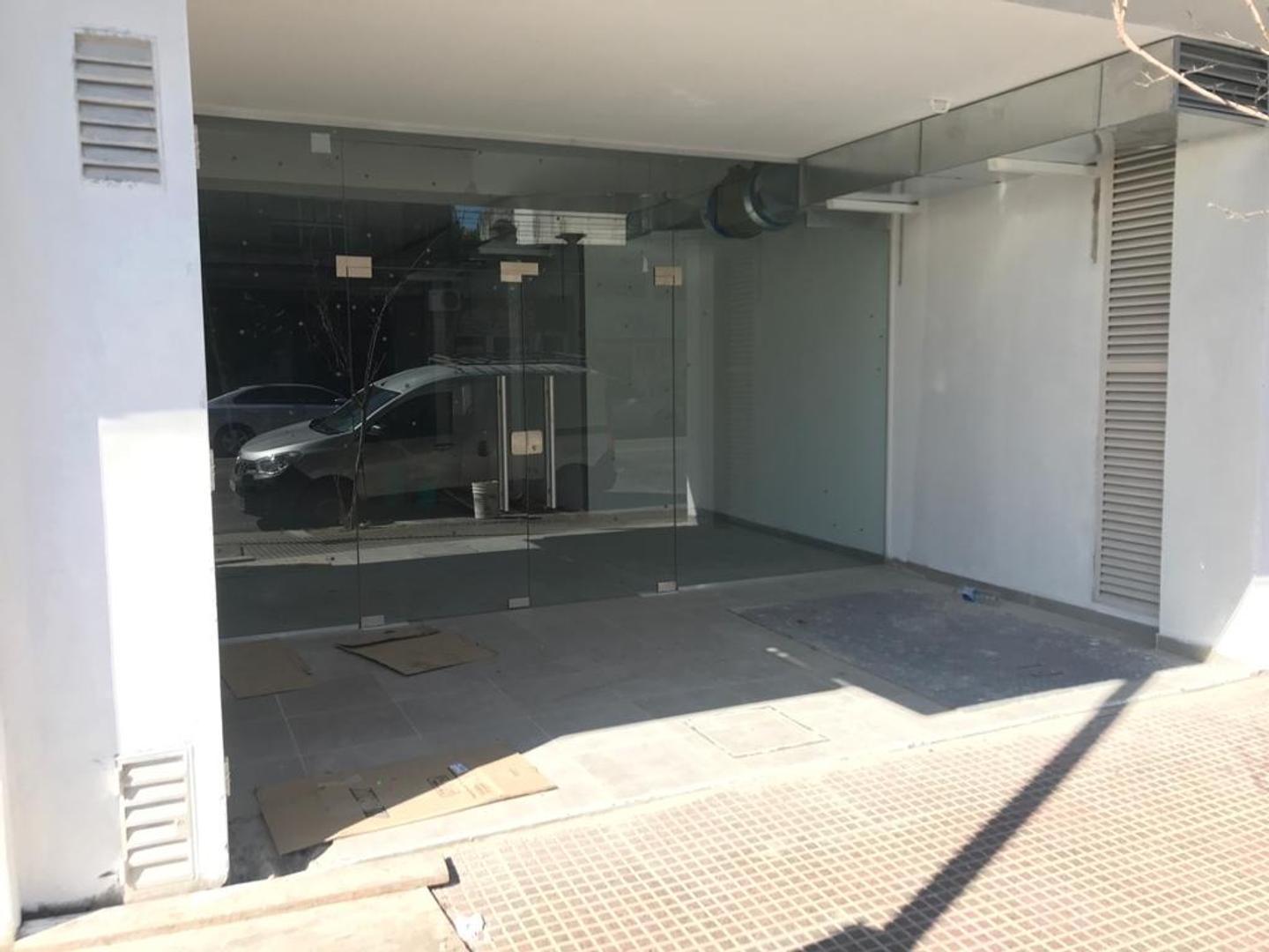 Foto de Con renta, Local 160m2 a mts Lope de Vega y Beiro, imagen 3