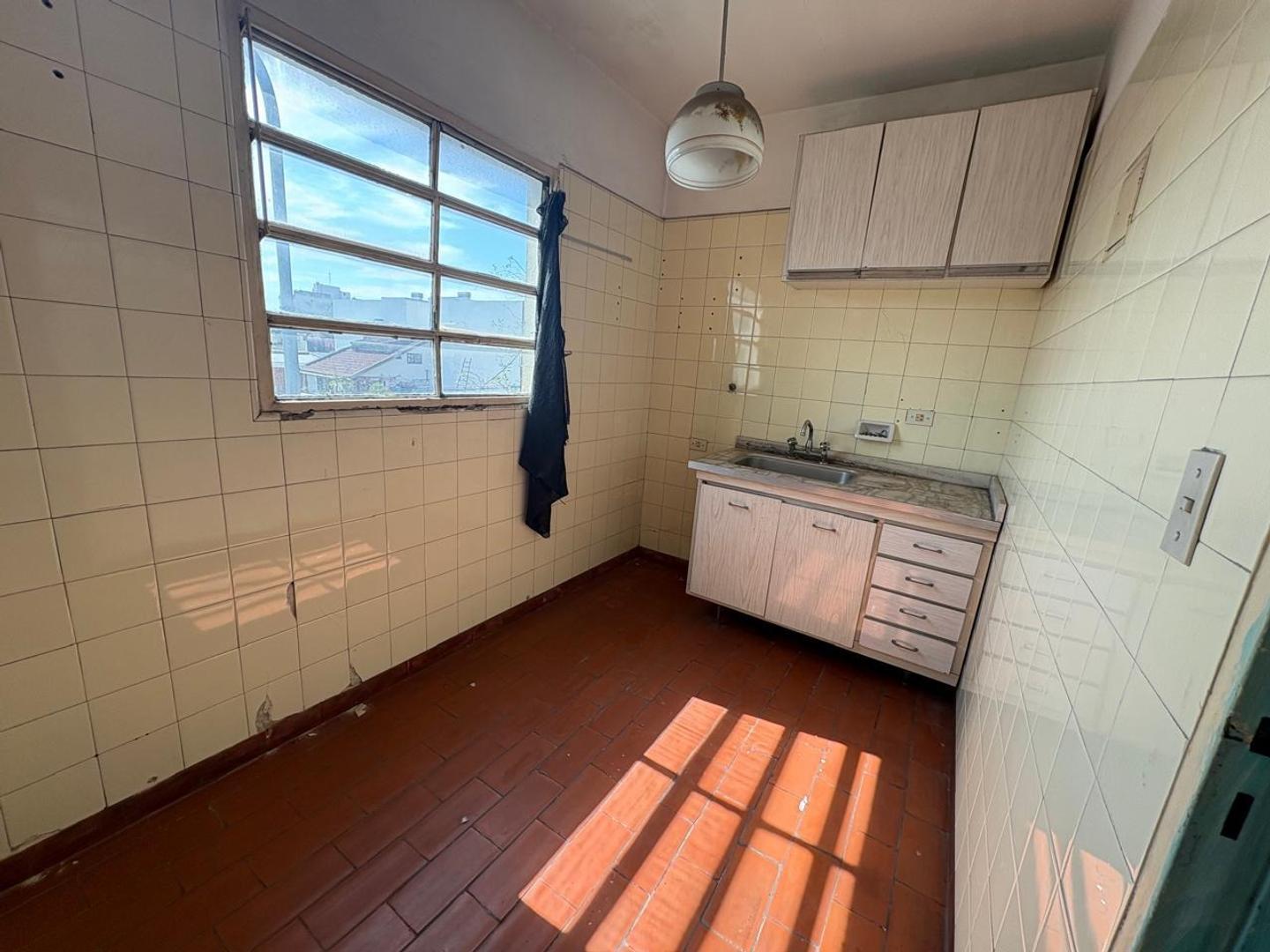 Foto de Piso Unico Entrada Independiente 5 ambientes, patio, terraza, imagen 5