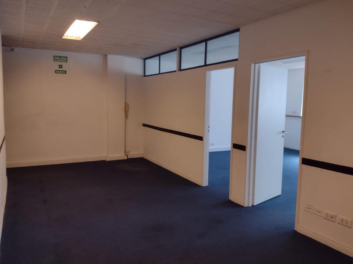 Oficina Céntro 110 m, Dos Baños y Cocina Viamonte Al 700 3