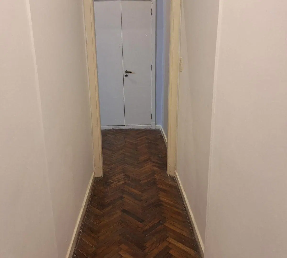 Venta Excelente departamento de tres ambientes en Rodriguez Peña y Corrientes 5