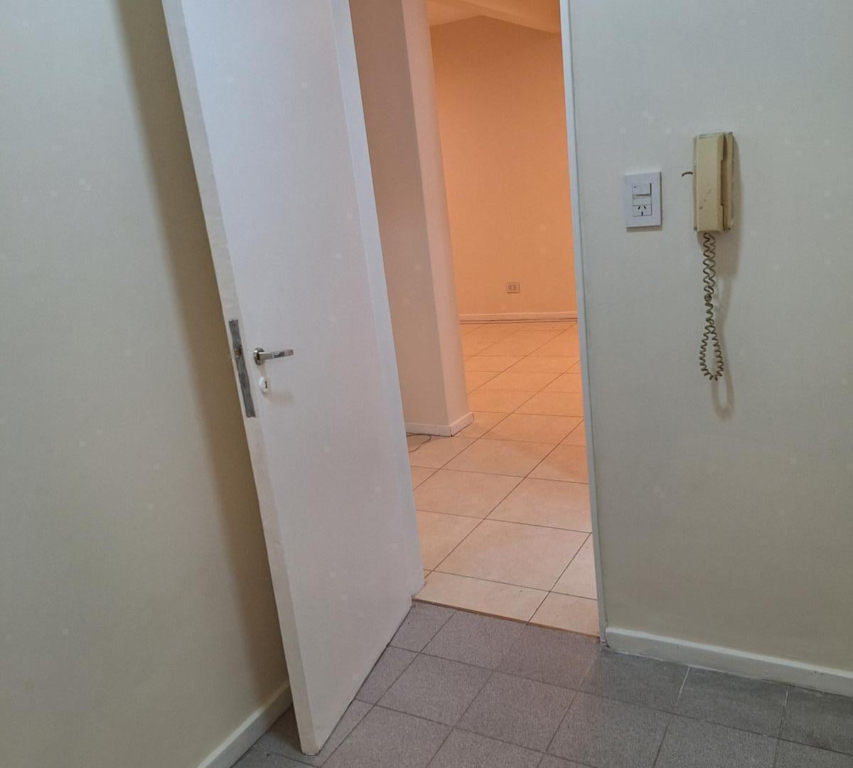 Foto de Venta departamento tres ambientes en San Nicolas / Congreso, imagen 3