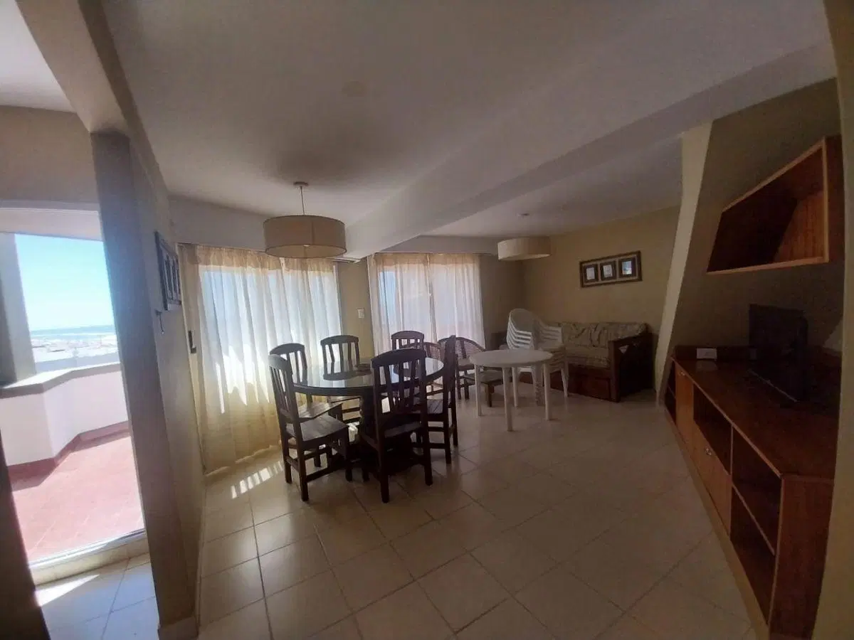 En venta departamentos de 3 ambientes frente al mar en Zona Centro, Villa Gesell 2