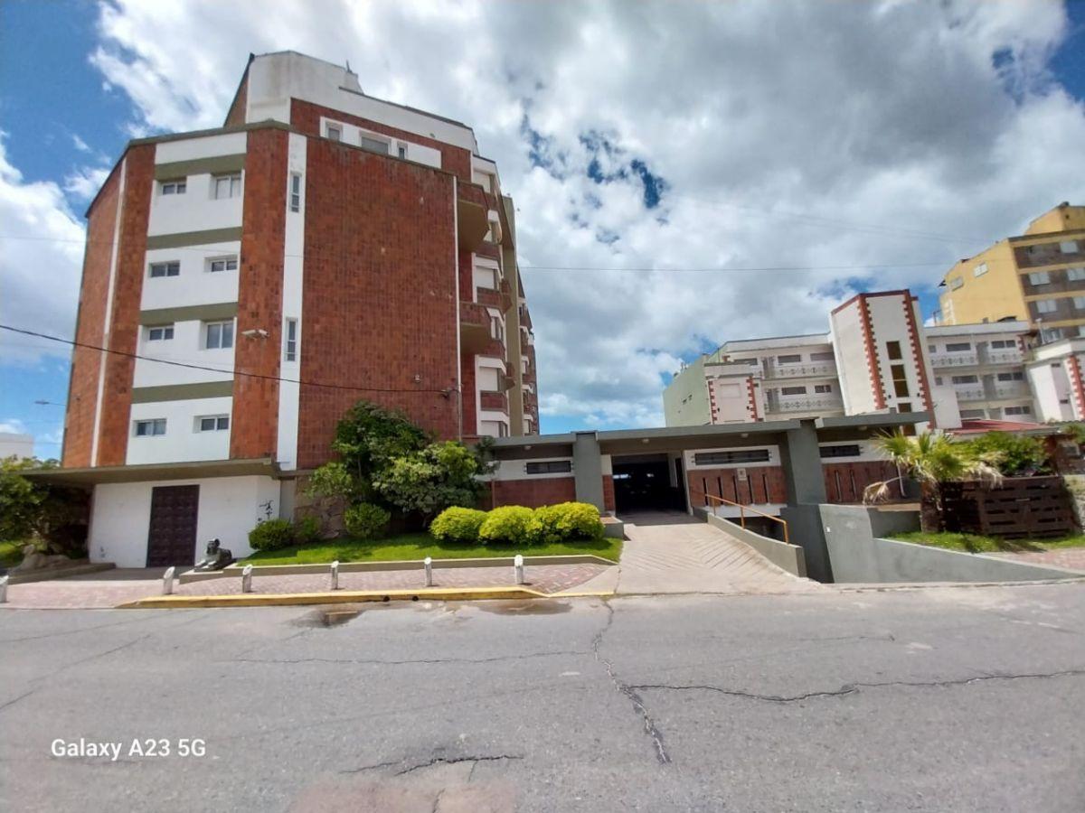 En venta departamentos de 3 ambientes frente al mar en Zona Centro, Villa Gesell