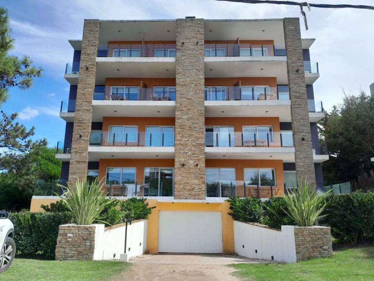 Foto de Departamento de 2 ambientes c/cochera, Las Gaviotas, imagen 1