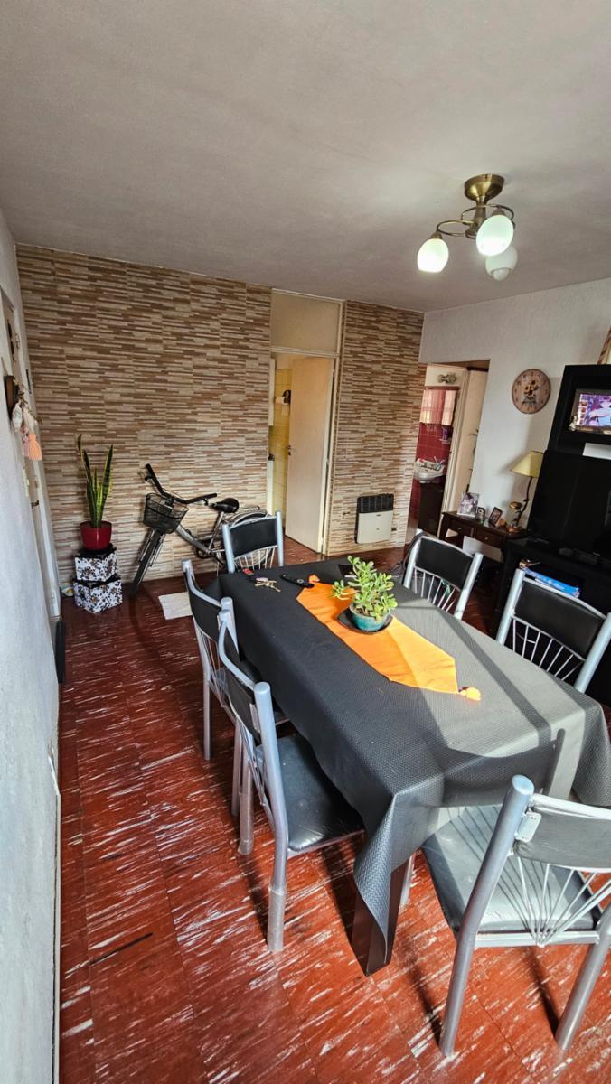 Venta: Departamento Tres Ambientes. Haedo 5