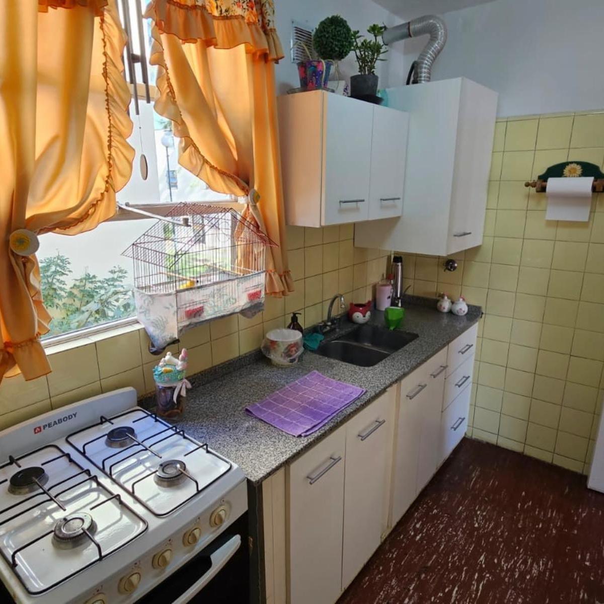 Venta: Departamento Tres Ambientes. Haedo 4