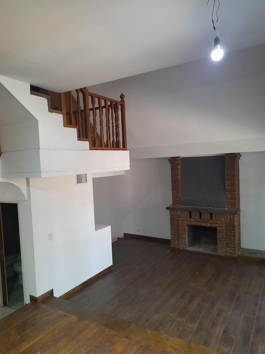 VENTA DE CHALET EN CASTELAR NORTE.