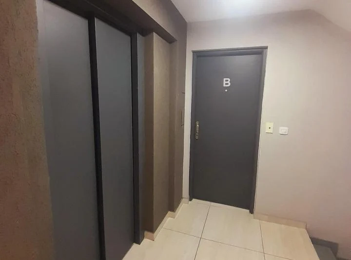 ALQUILER: DOS AMBIENTES AL FRENTE CON BALCÓN. MORÓN SUR. 3