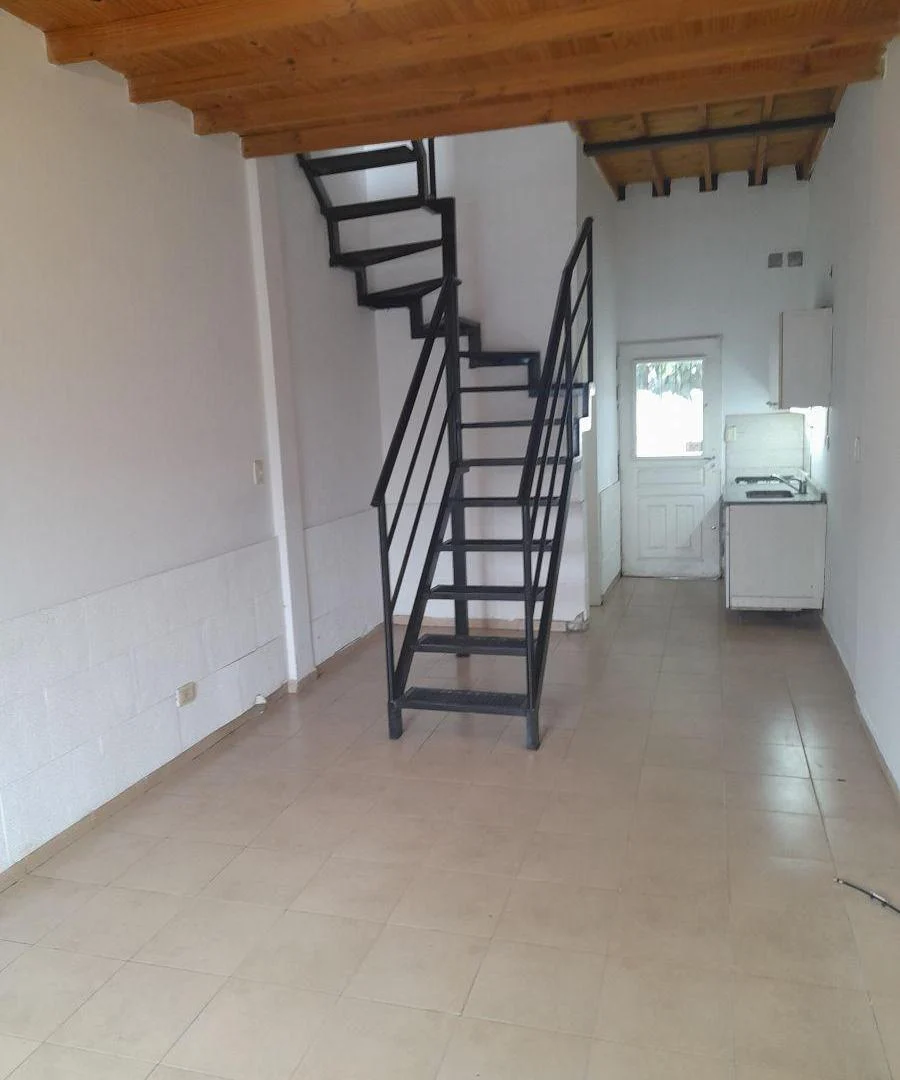Foto de ALQUILER: DUPLEX TRES AMBIENTES. ITUZAINGO NORTE., imagen 3