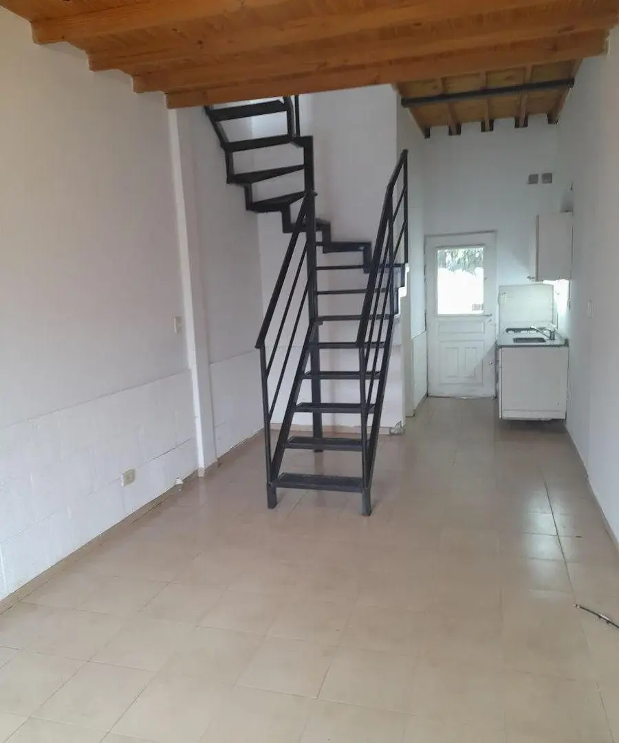 ALQUILER: DUPLEX TRES AMBIENTES. ITUZAINGO NORTE. 3