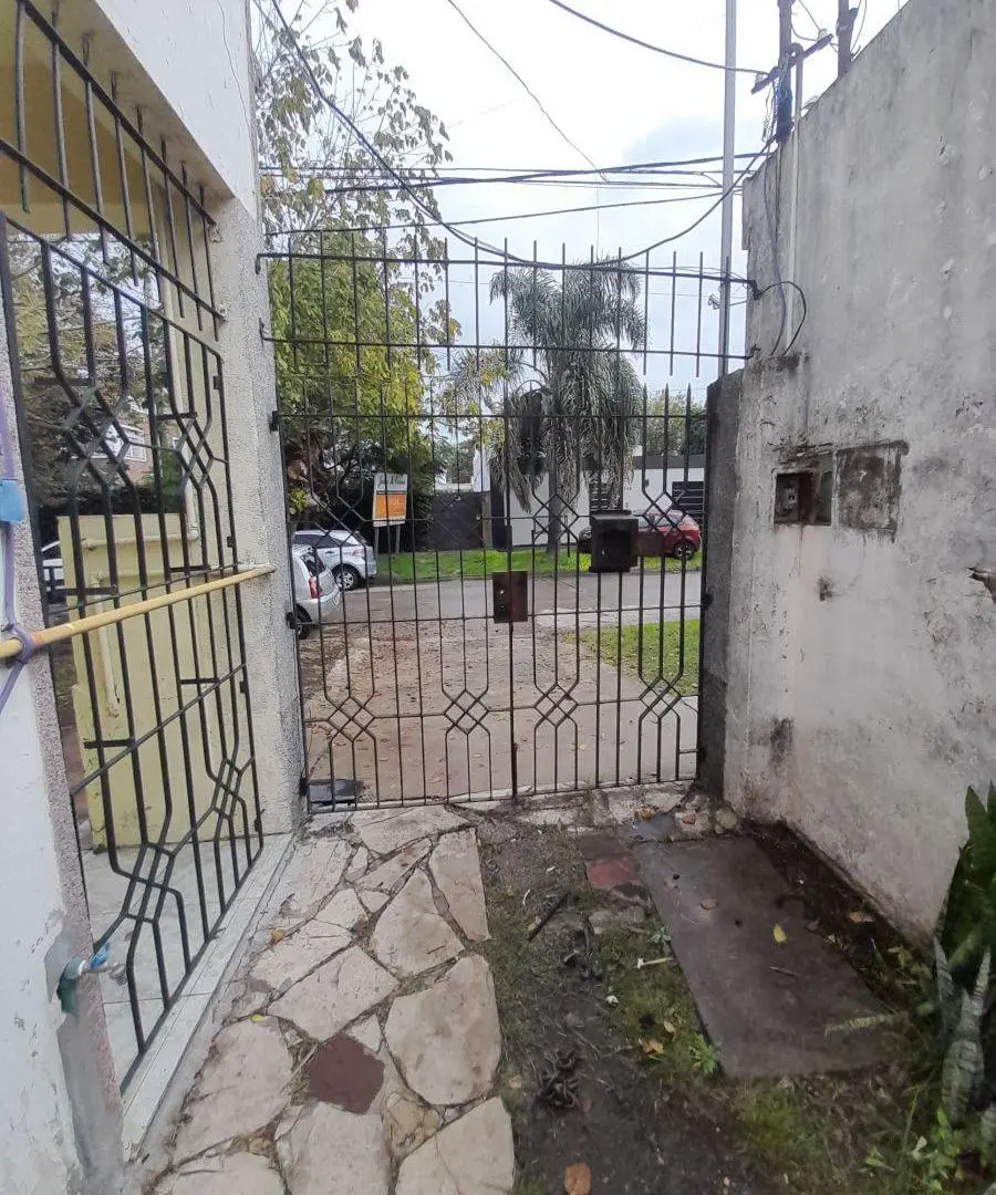 ALQUILER: PH EN PLANTA ALTA. ITUZAINGO NORTE 5