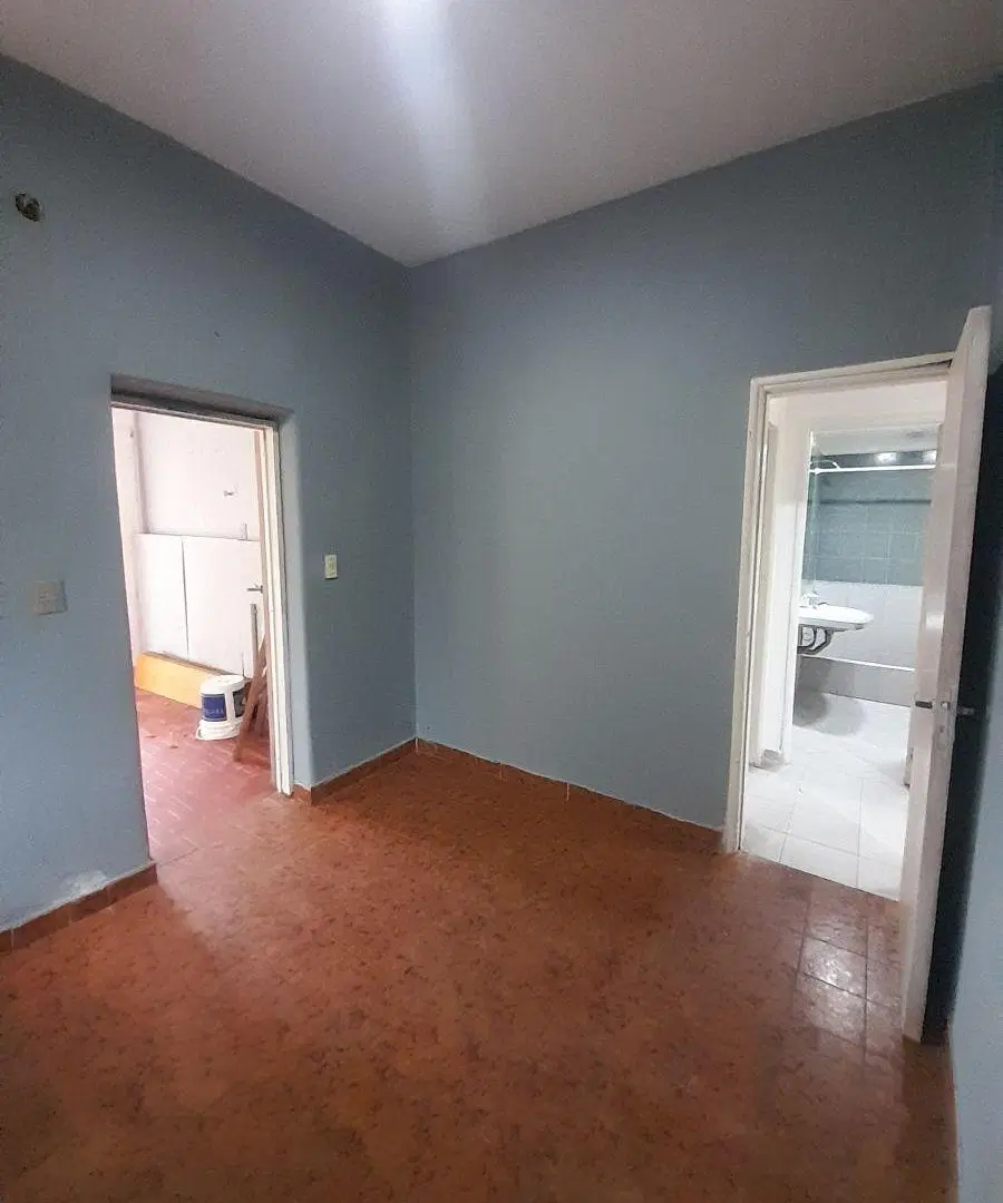VENTA: CASA MULTIFAMILIAR. ITUZAINGO NORTE. 3