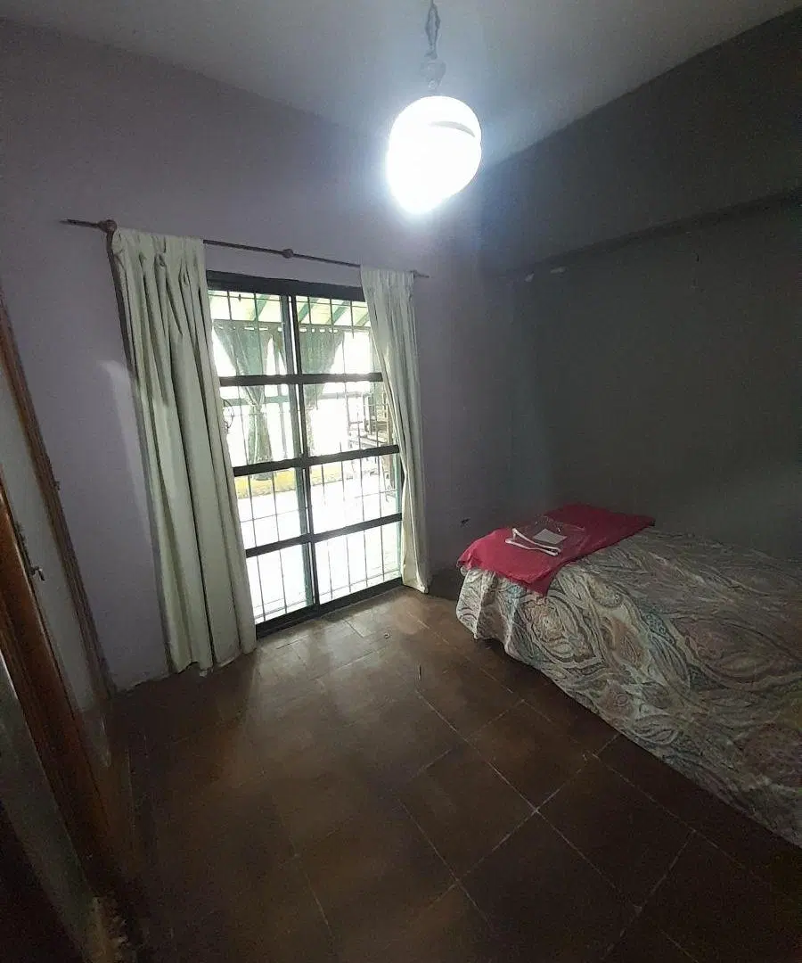 VENTA: CASA TODO EN PLANTA BAJA. MORÓN SUR. 5