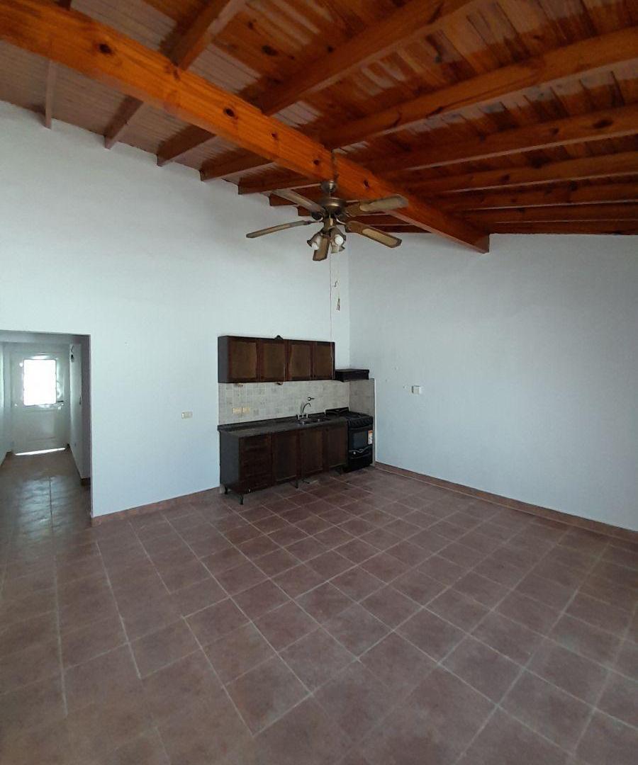 Foto de ALQUILER: PH INTERNO DE DOS AMBIENTES. ITUZAINGÓ NORTE., imagen 3