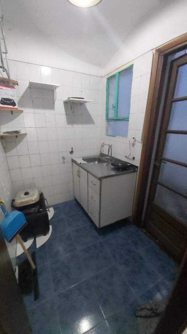 Foto de Local + departamento 2 Amb chico Planta Baja con patio, imagen 5