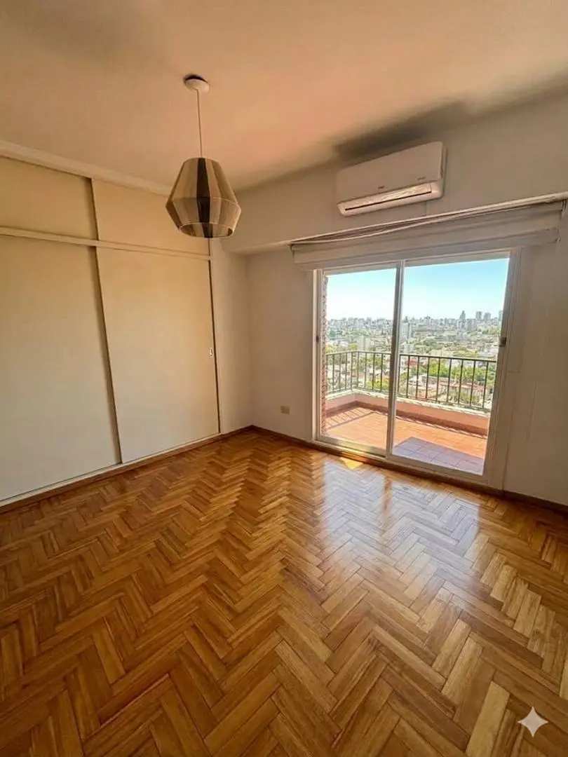 Hermoso 2 amb muy luminoso balcon piso alto 5
