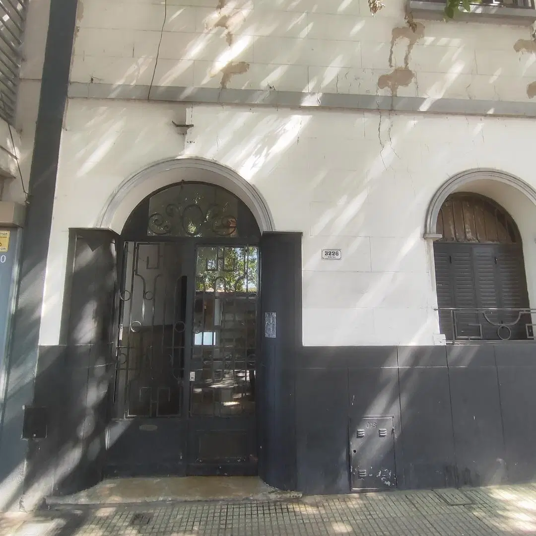 Ambiente y Medio. Bajas Expensas. Zona Once, 2