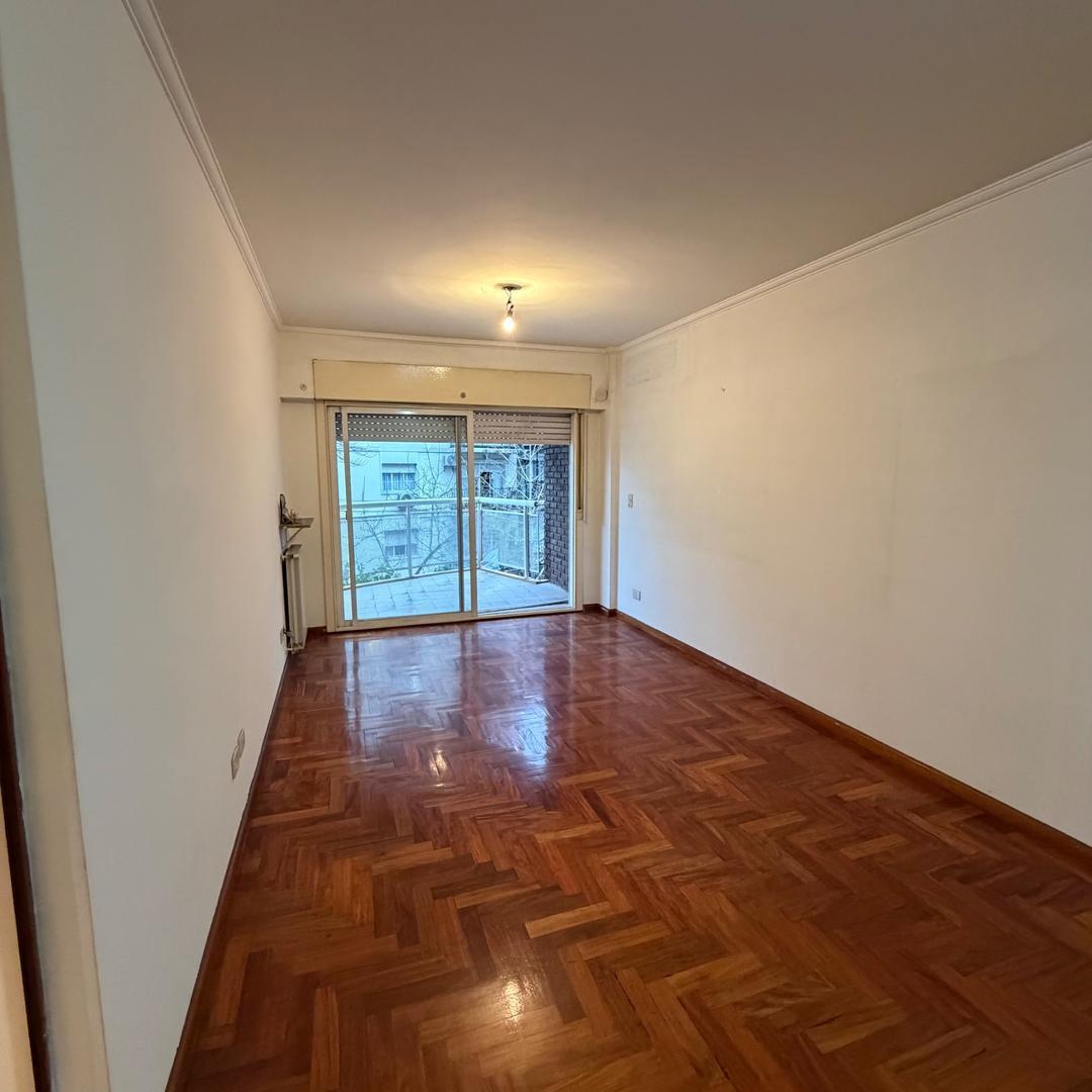Foto de Excelente Semipiso de 3 Ambientes con Dependencia al Frente, imagen 2