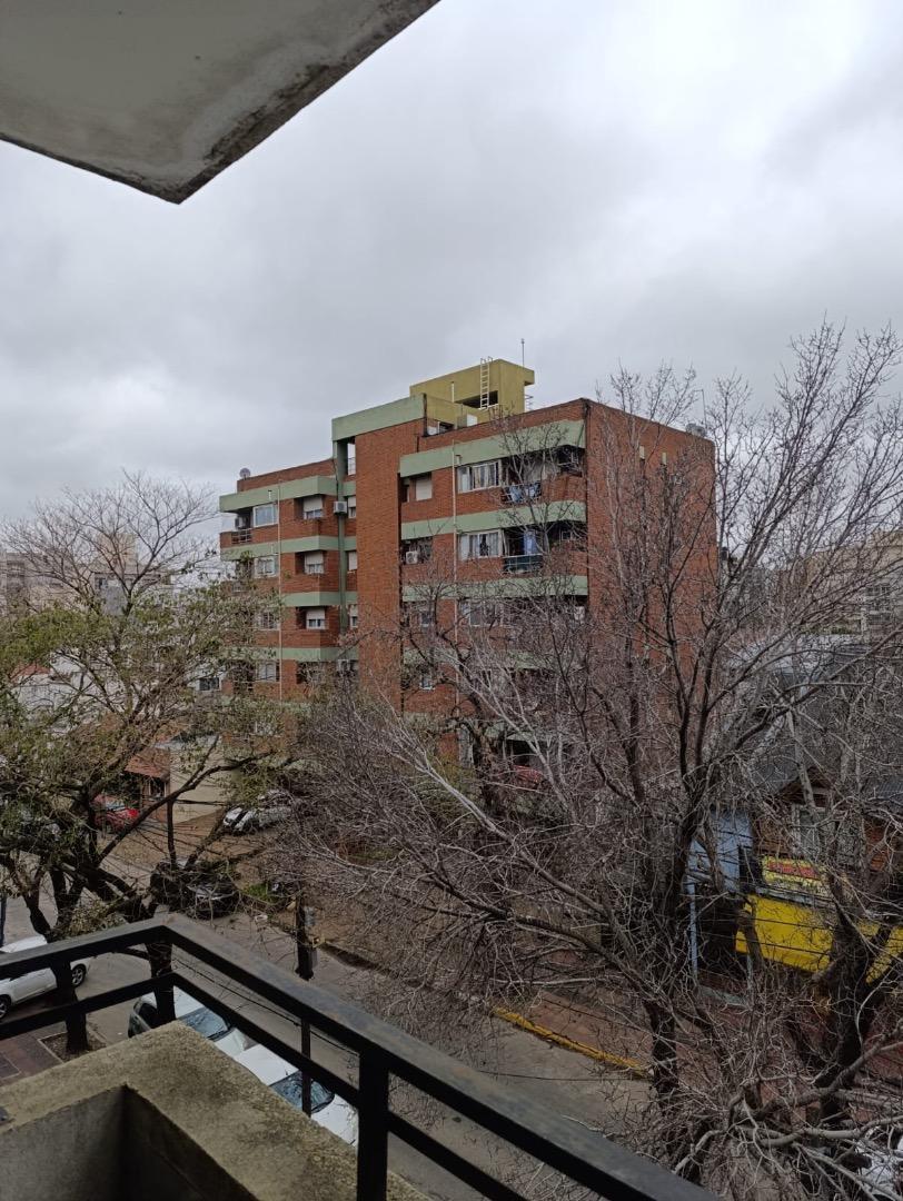 Foto de 2 Ambientes al Frente con Balcón – Morón Centro, imagen 2