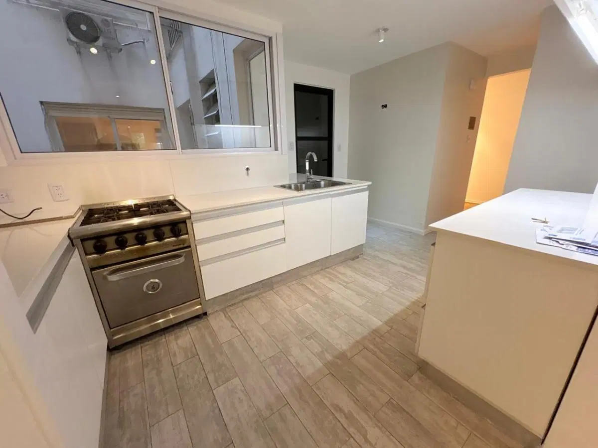 Excelente Piso de 175 m² con Cochera | Impecable | Guido al 1500 4
