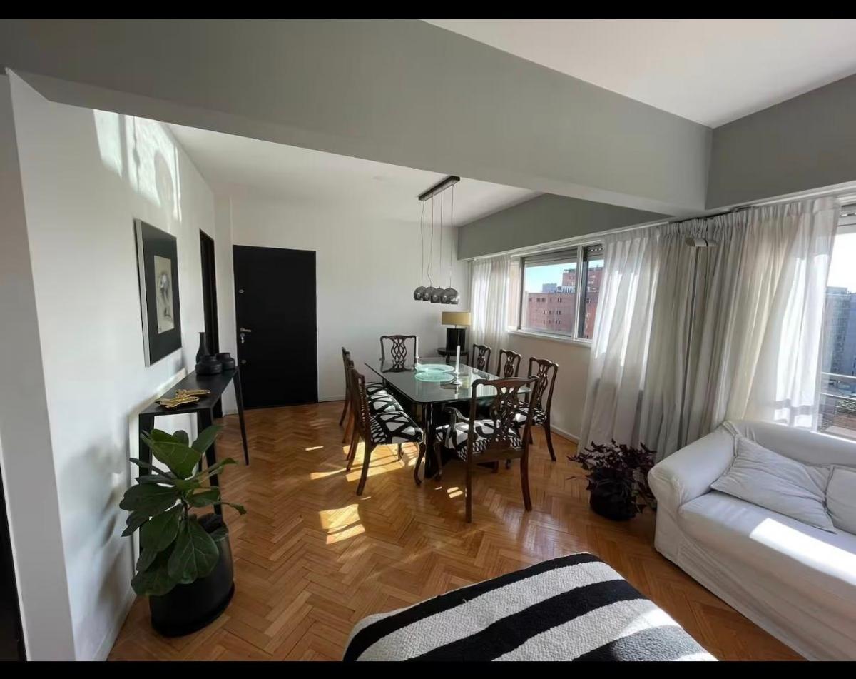 Foto de Belgrano – 6 ambientes en piso alto con balcón y vista al río, imagen 1