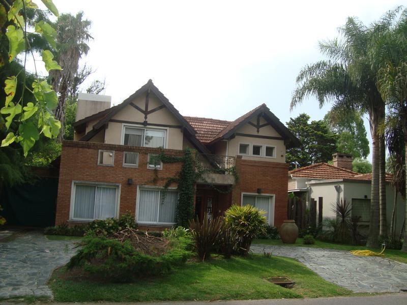 Divina Casa - Club El Carmen
