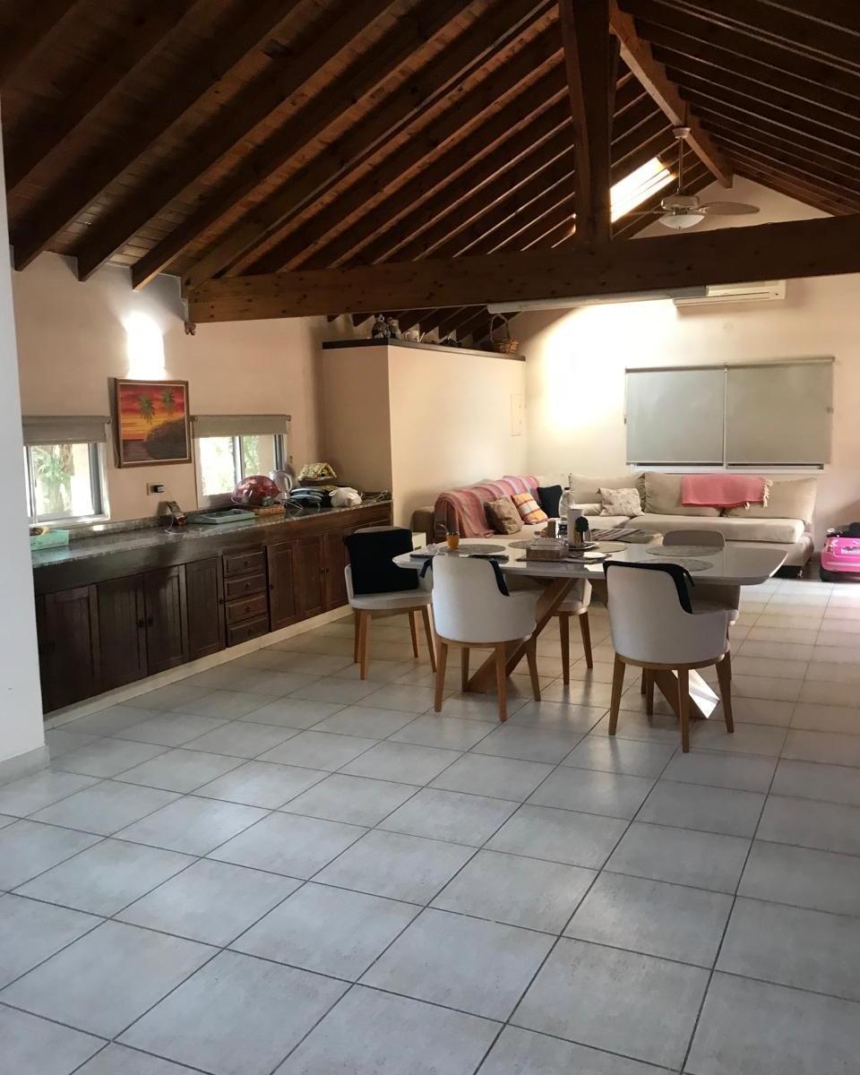 Interesante Casa en Country Club El Carmen 4