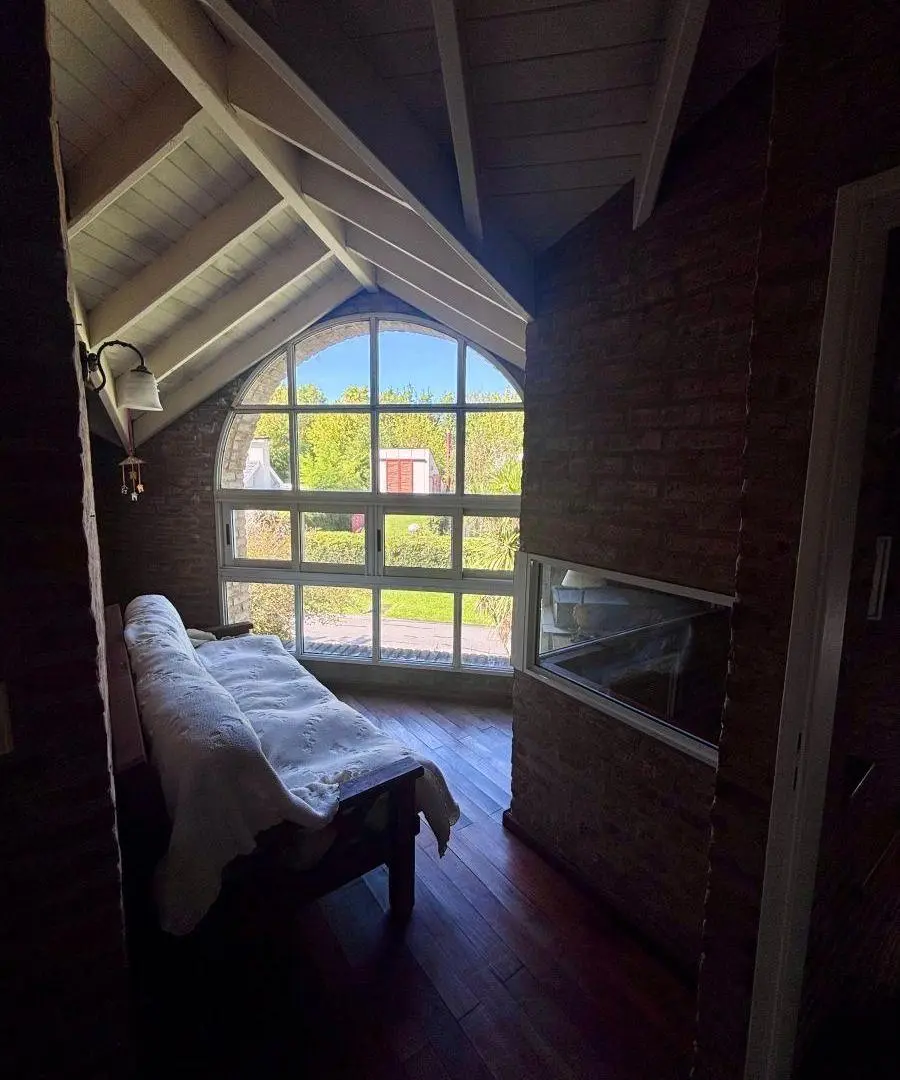 Casa en Country Club El Carmen · 4 Dormitorios · Fondo Libre · Galería 3