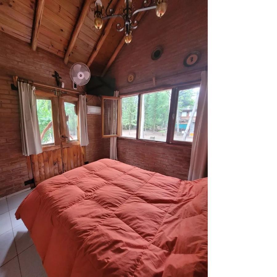 Oportunidad en Mar Azul. Excelente Casa 5 Ambientes 2