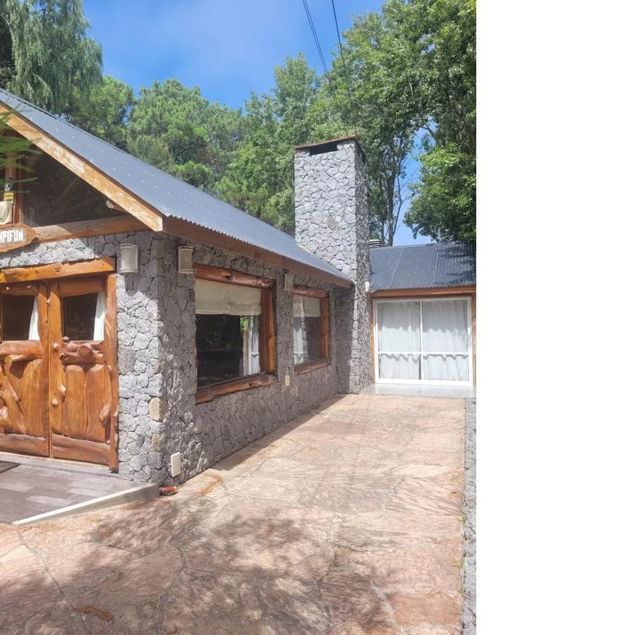 Oportunidad en Mar Azul. Excelente Casa 5 Ambientes 4