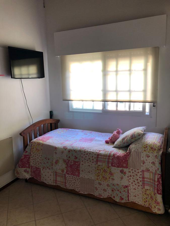 Foto de Estupenda casa con piscina en Barrio Lambertucci, Escobar, imagen 2