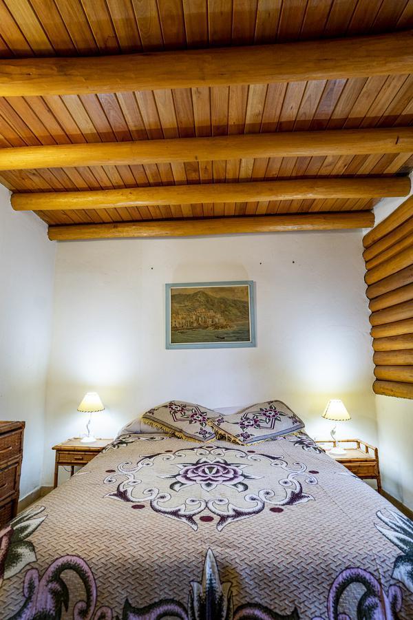 Dos Cabañas de Troncos a Pasos del Mar 5