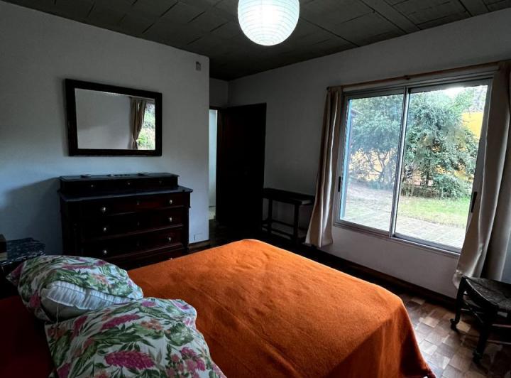 Casa en  dos plantas, todo bosque a metros del mar 5