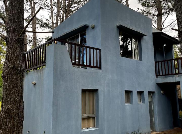 Casa en  dos plantas, todo bosque a metros del mar 2