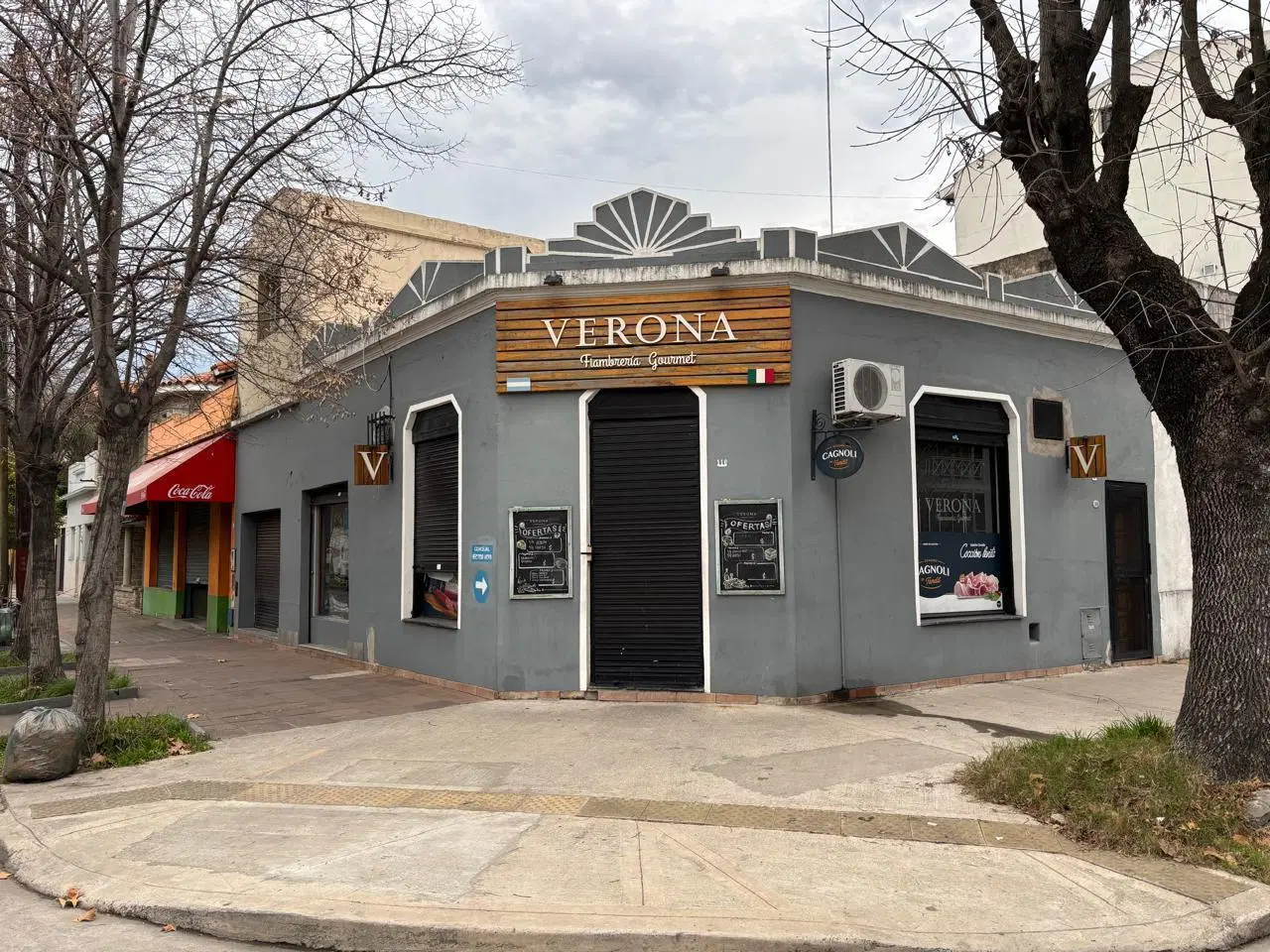 Excelente propiedad en Gerli. Local + espacio aéreo 2