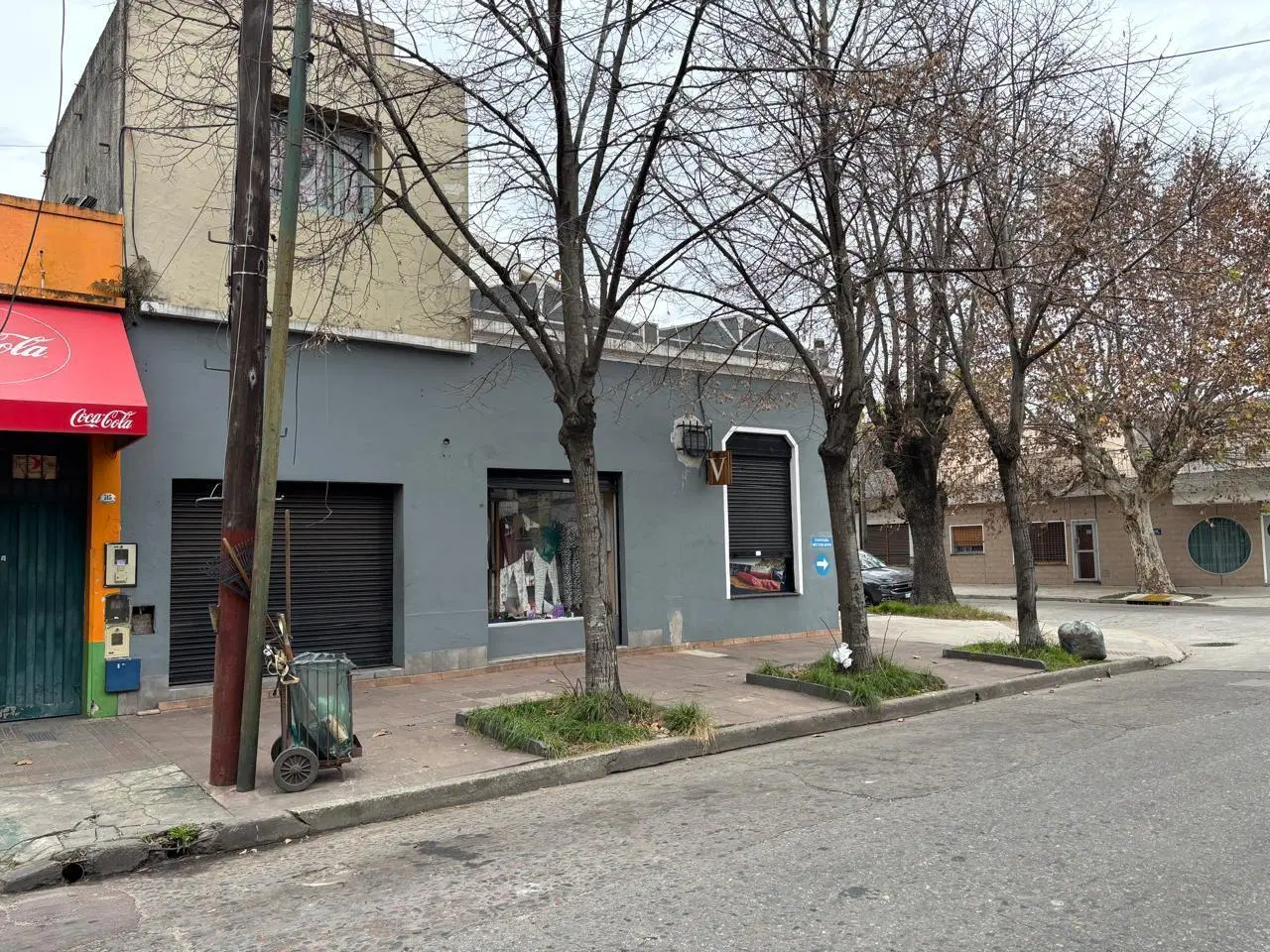 Excelente propiedad en Gerli. Local + espacio aéreo 4