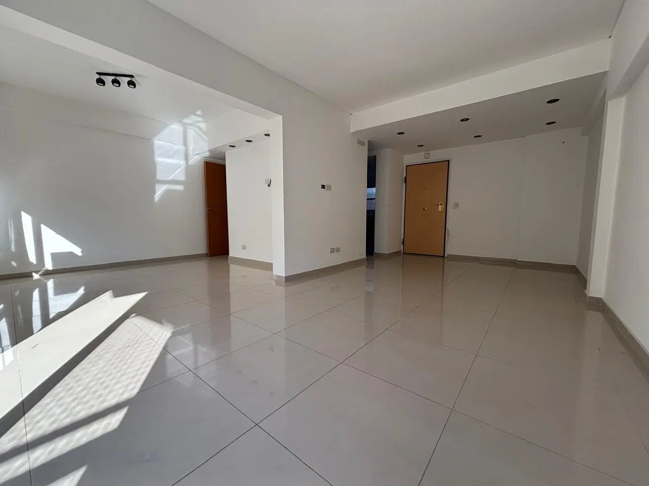 Departamento de 3/4 ambientes con amenities y cochera. Almagro norte 2