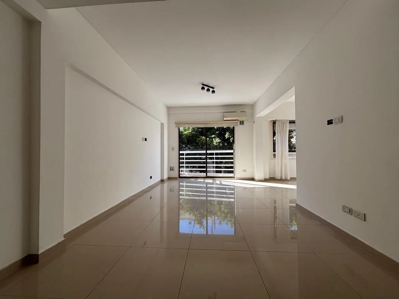 Departamento de 3/4 ambientes con amenities y cochera. Almagro norte 3