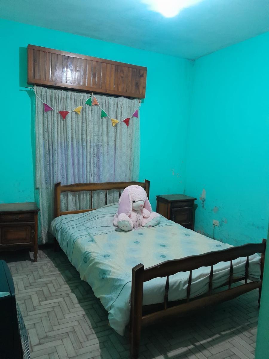Casa a La Venta 4 Ambientes con Cochera y Patio 2