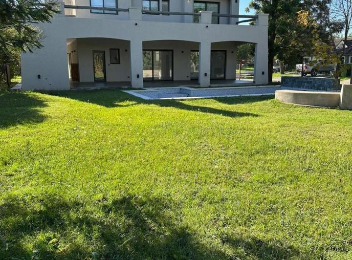 Casa a la venta en Barrio Privado Bermudas 3
