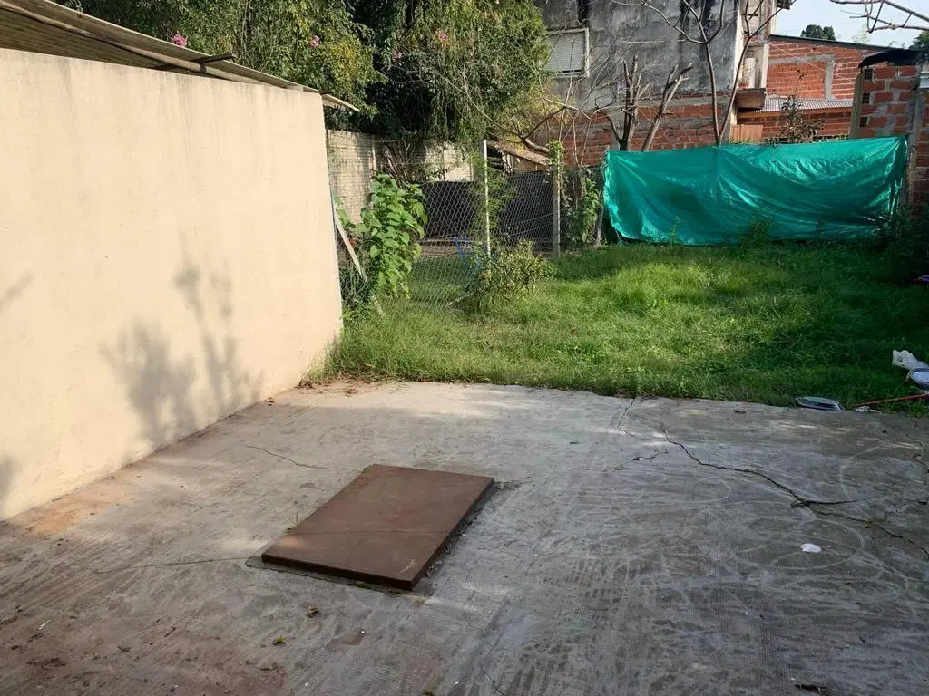 duplex  con cochera  a la venta en del viso 5