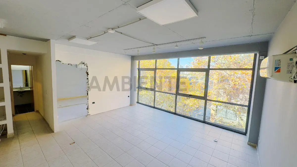 Oro 2700 - Oficina en venta en séptimo piso al frente con cochera - Palermo 5