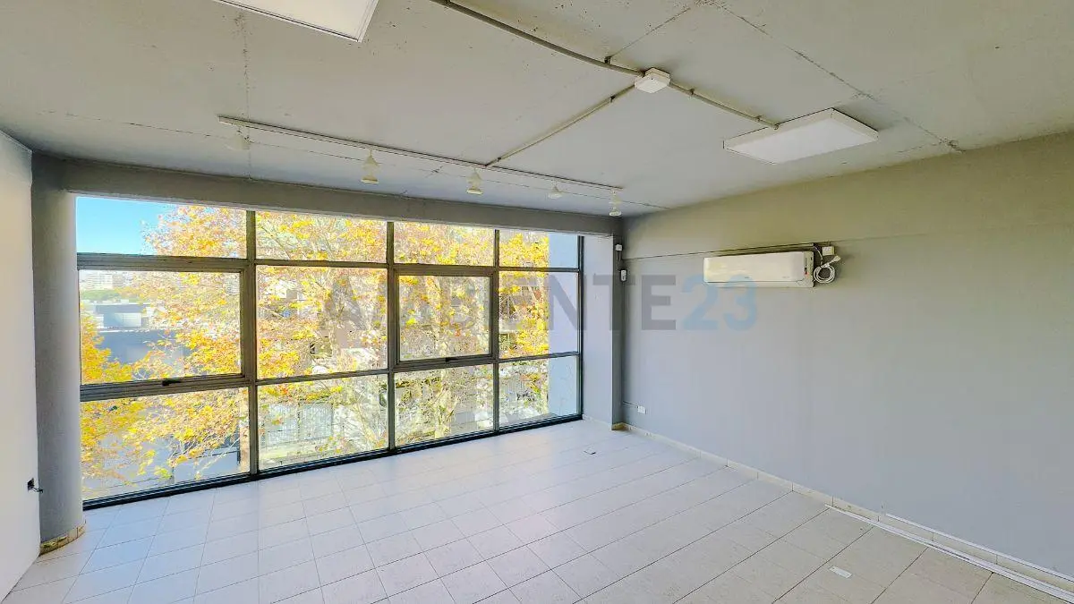 Oro 2700 - Oficina en venta en séptimo piso al frente con cochera - Palermo 3