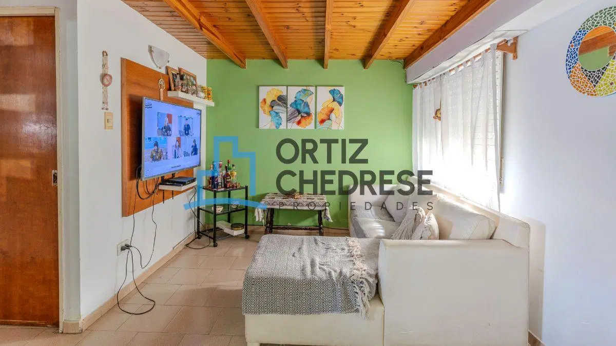 Departamento de 4 ambientes en venta 2do piso por escalera en Martin Coronado 2