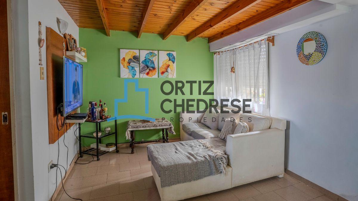 Foto de Departamento de 4 ambientes en venta 2do piso por escalera en Martin, imagen 3