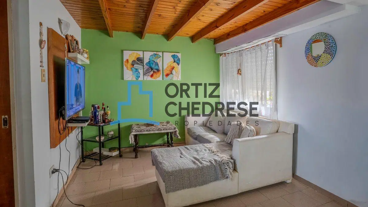 Departamento de 4 ambientes en venta 2do piso por escalera en Martin Coronado 3